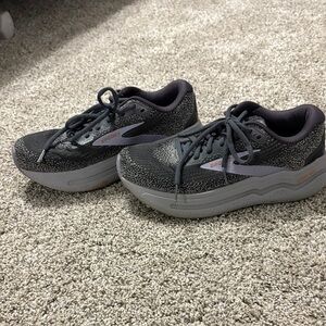 Brooks Ghost Max Charcoal and Black Athletic Shoes